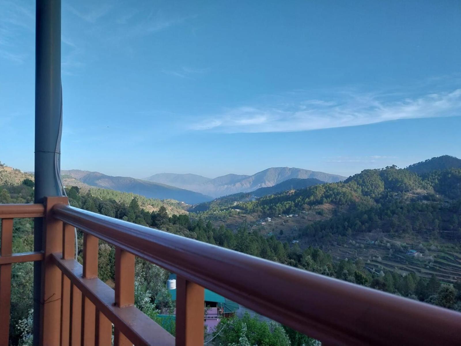Hotel Anmol Paradise à Mukteshwar Extérieur photo